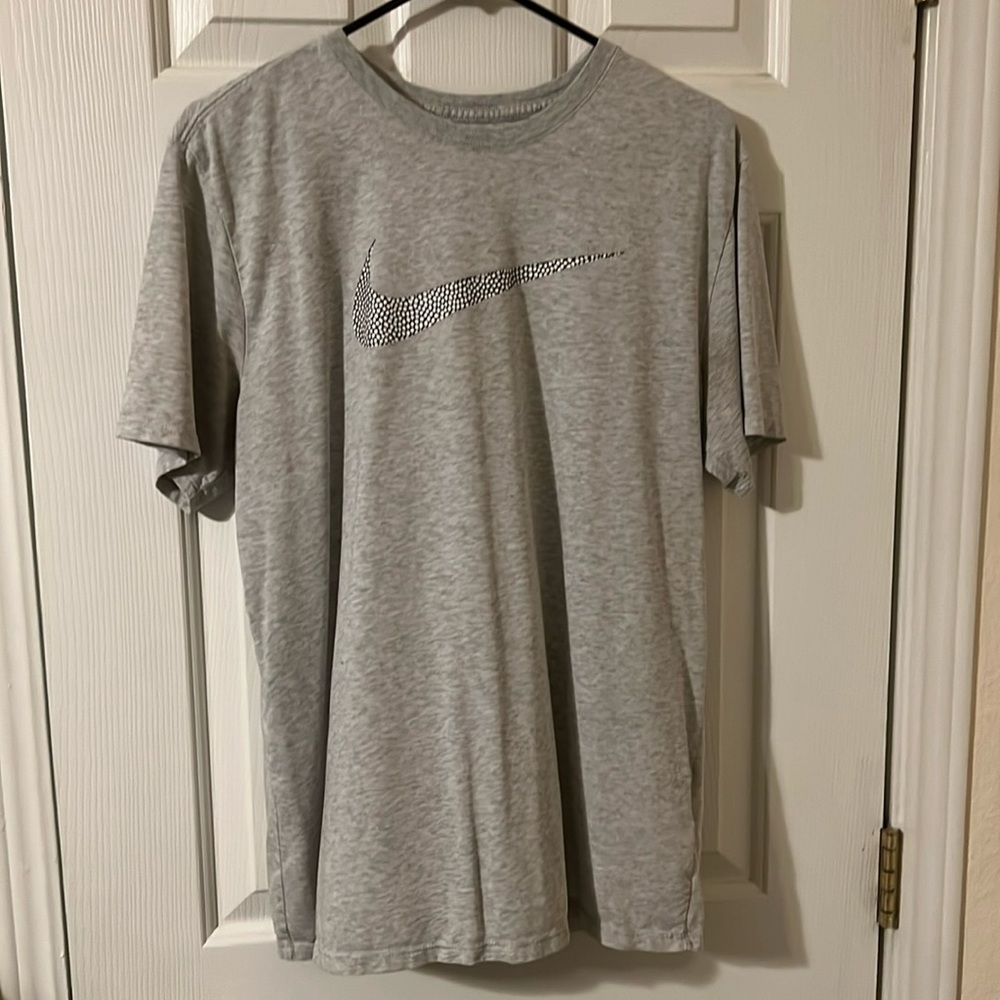 Gray Nike T-shirt size L